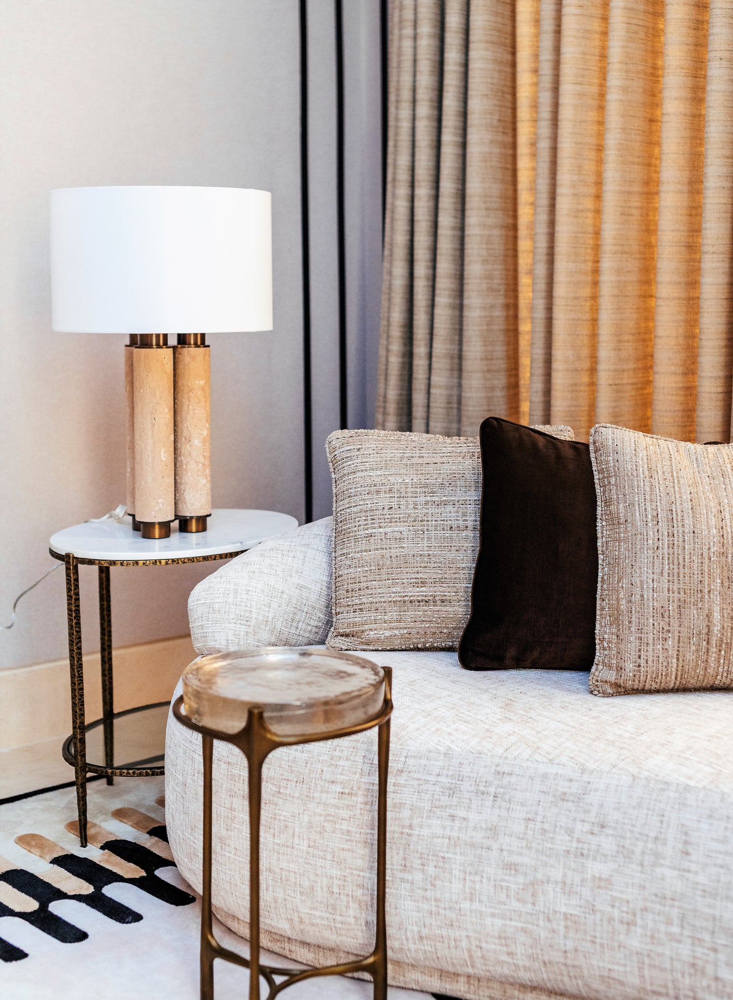 TERRA COLUMN TABLE LAMP