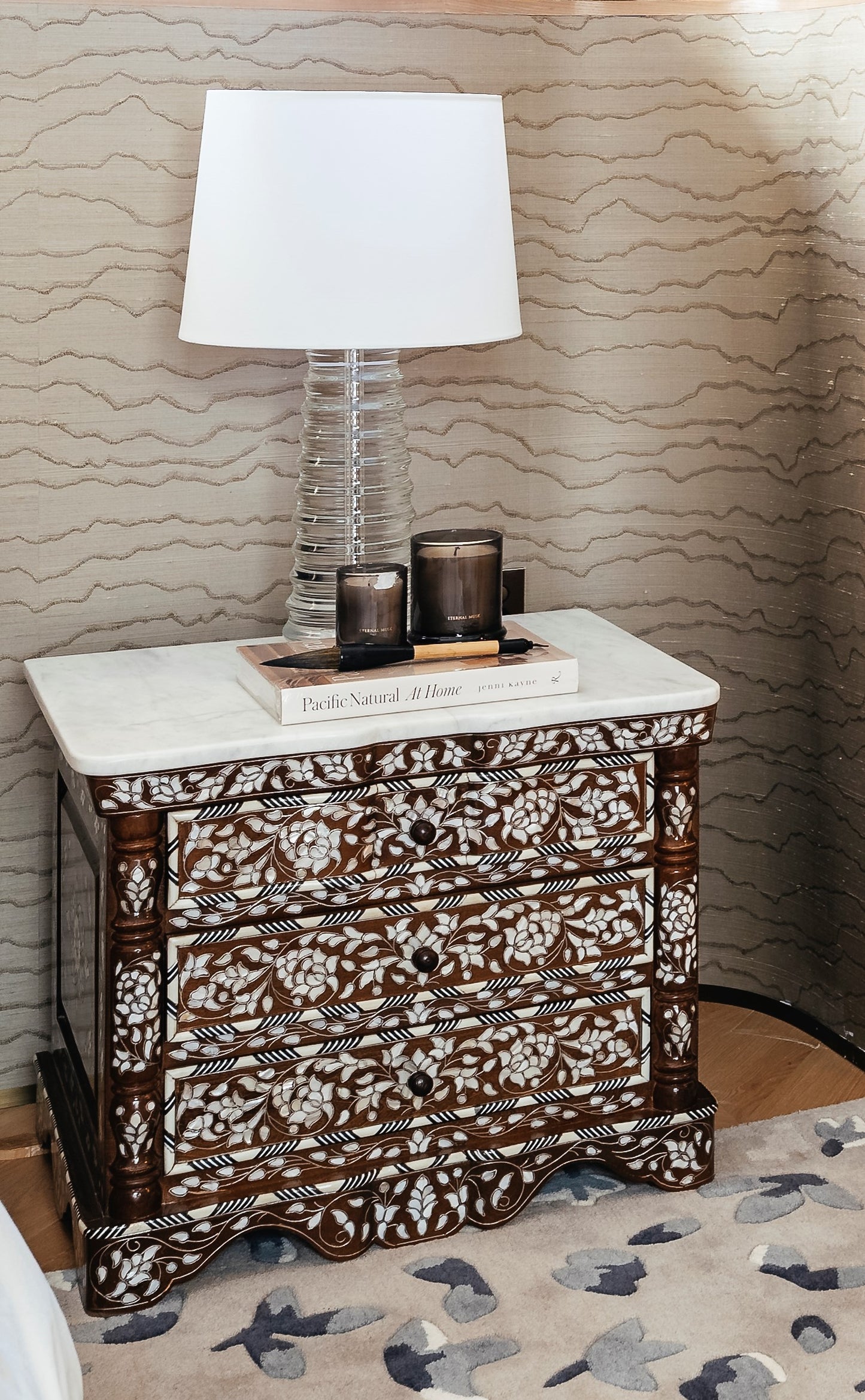 CRYSTAL ELEGANCE TABLE LAMP