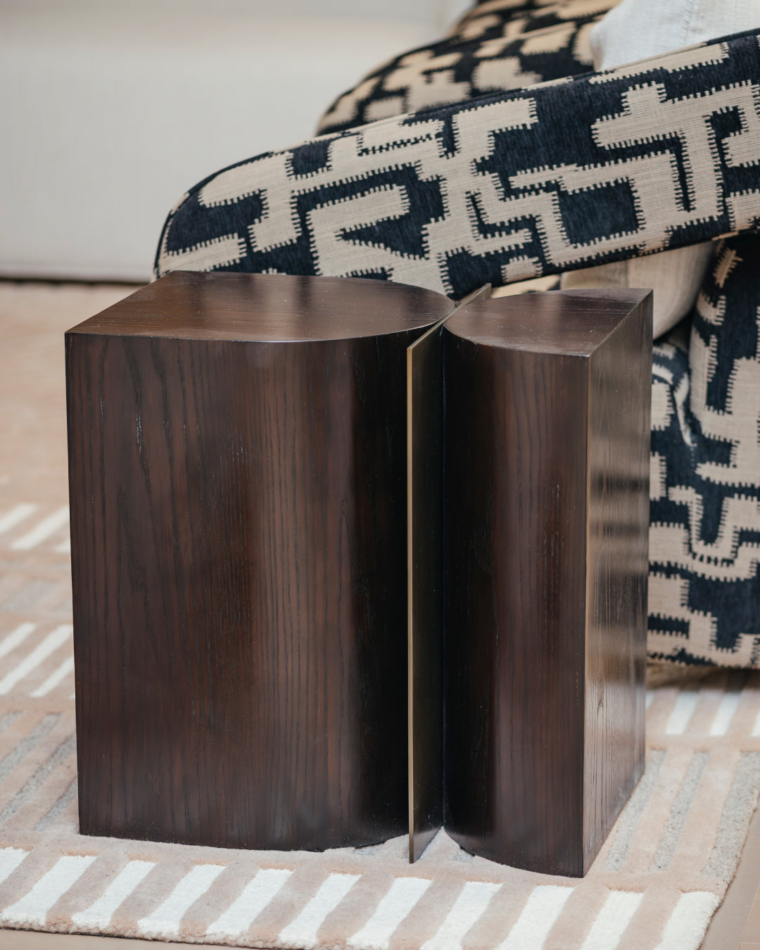 ARCUS TWIN WOOD BOOKENDS