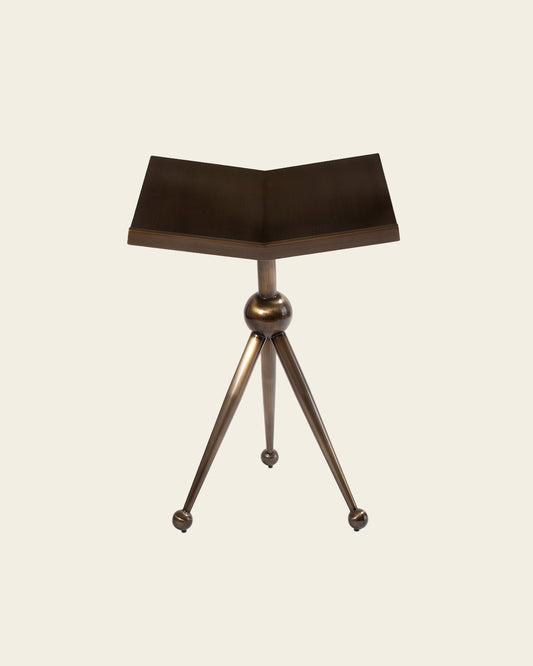 TRIPOD ACCENT STAND