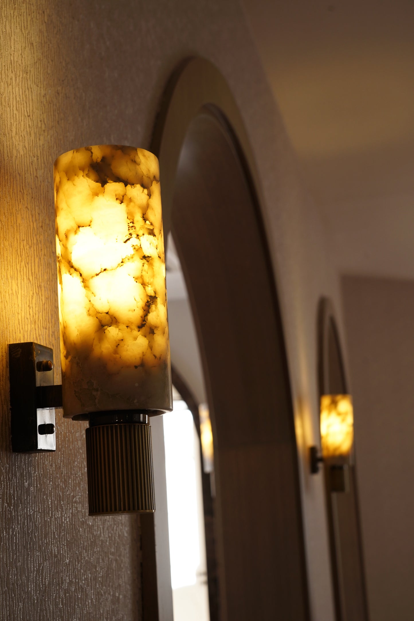 LINEA MARBLE WALL LIGHT