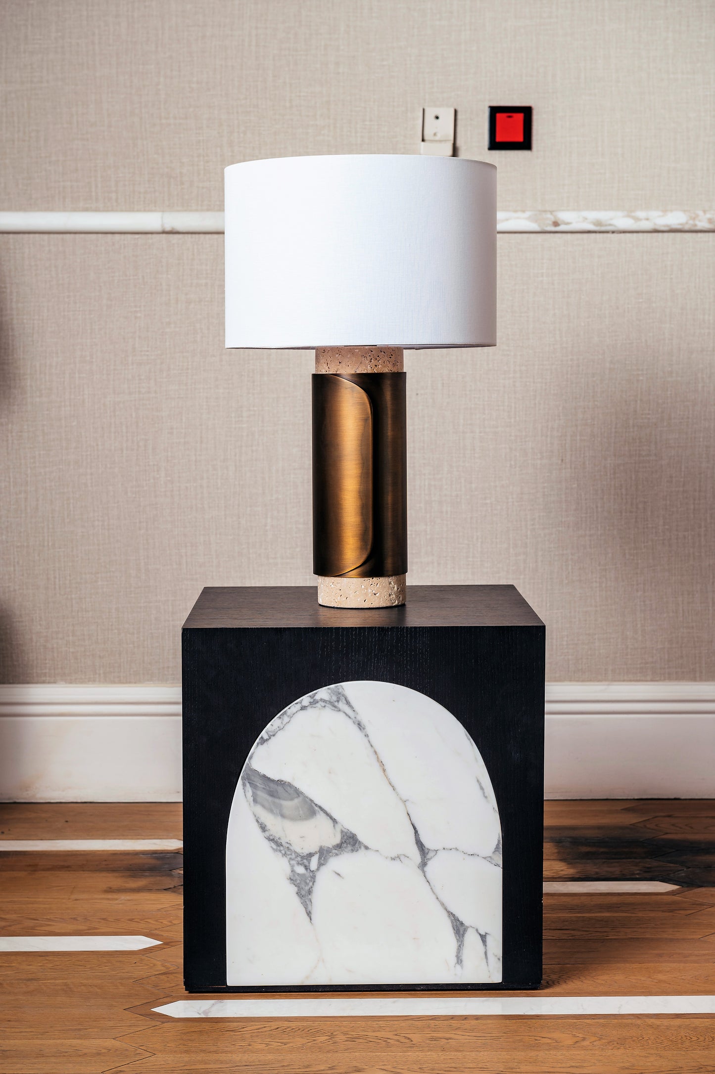 TERRA BRONZE CYLINDER TABLE LAMP