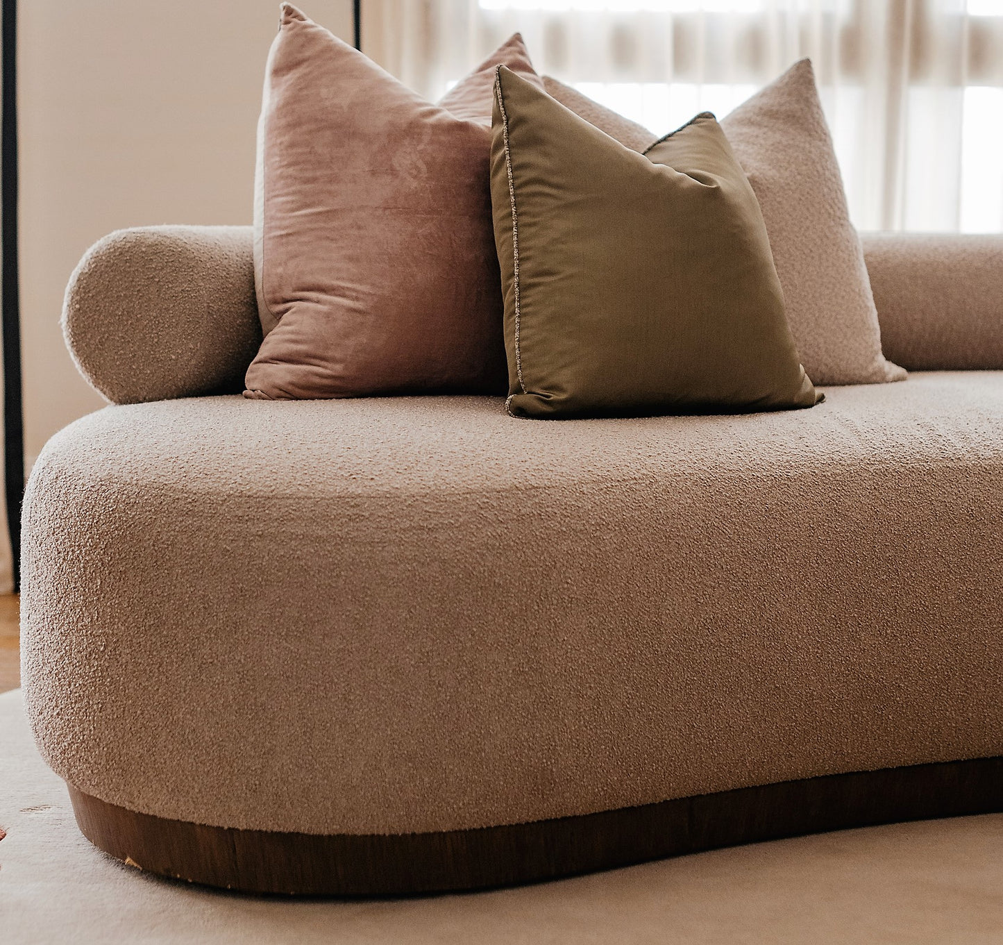 CURVA MILANO SOFA