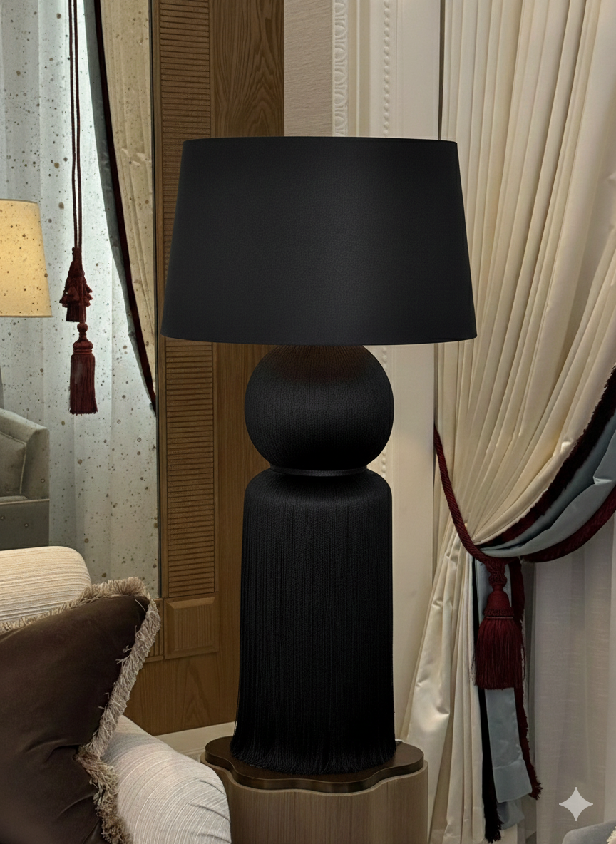 RAVEN TASSEL ACCENT LAMP