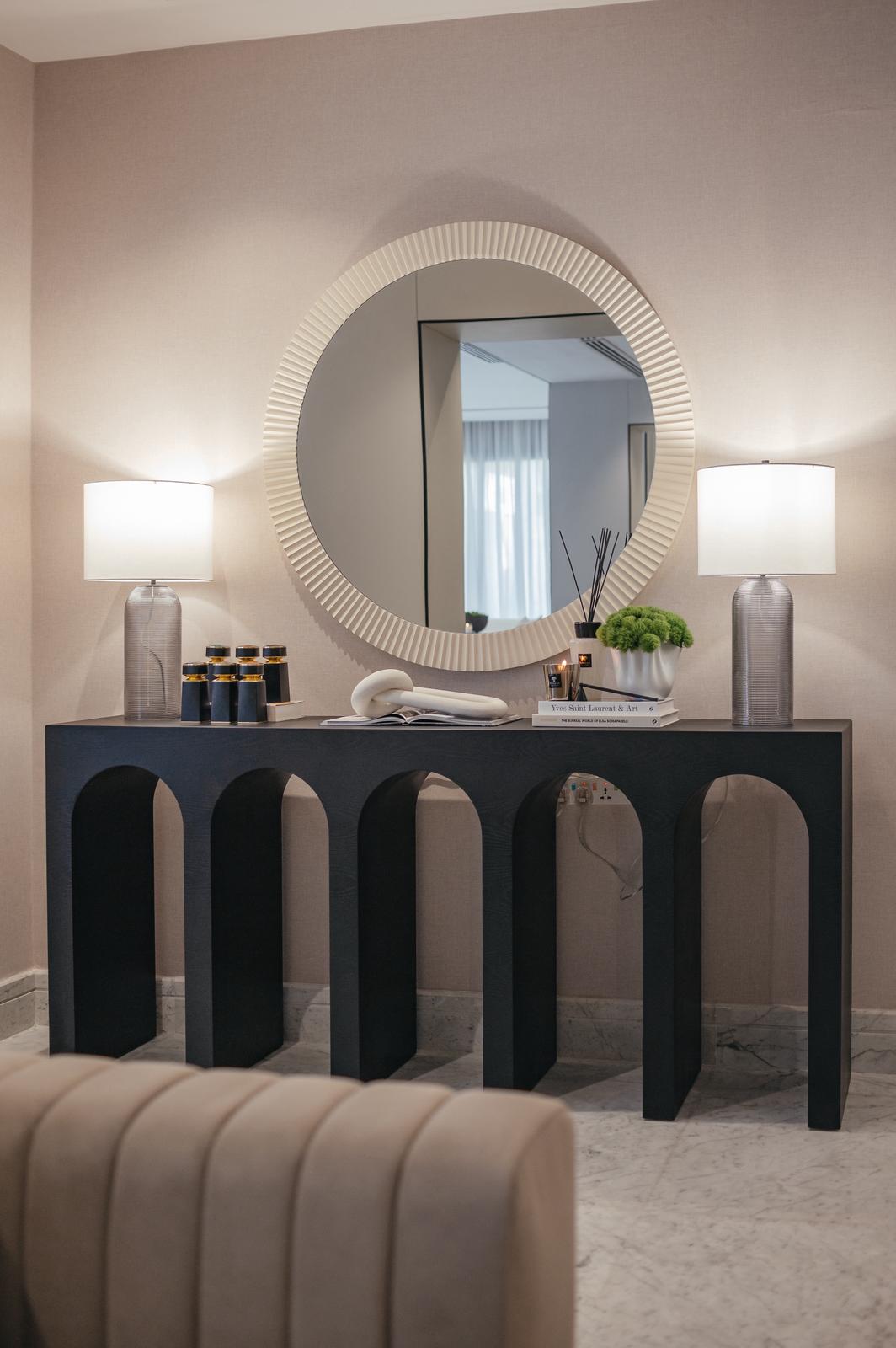 THE MERIDIAN CONSOLE